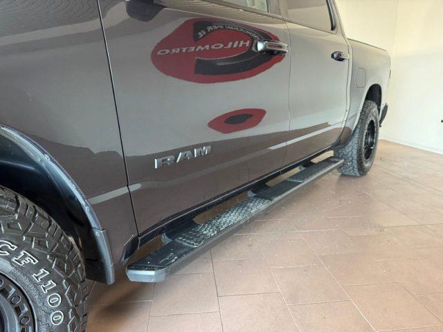 DODGE RAM R 1500 5.7 SPORT