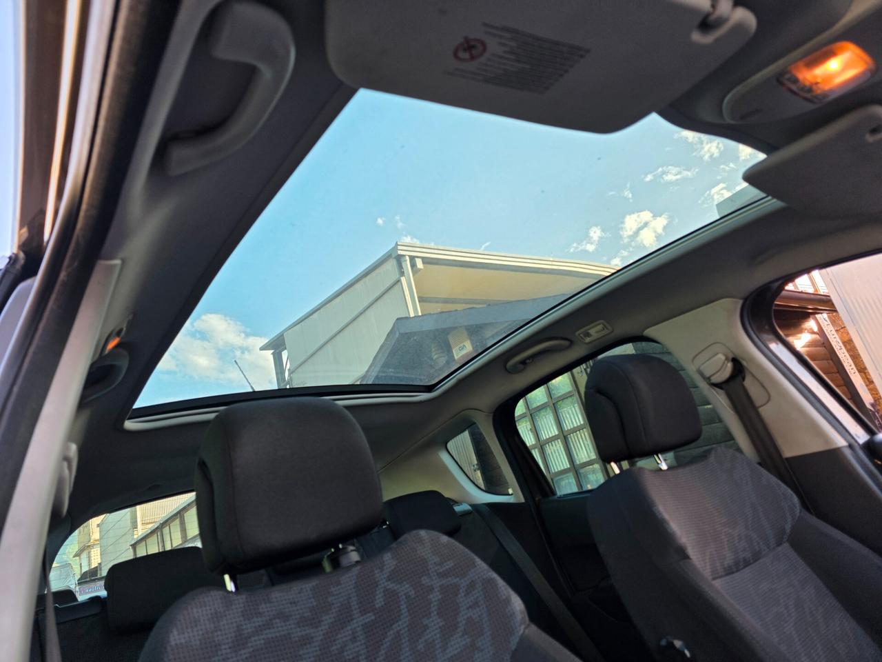 PEUGEOT 3008 2.0 HDi 150cv OUTDOOR