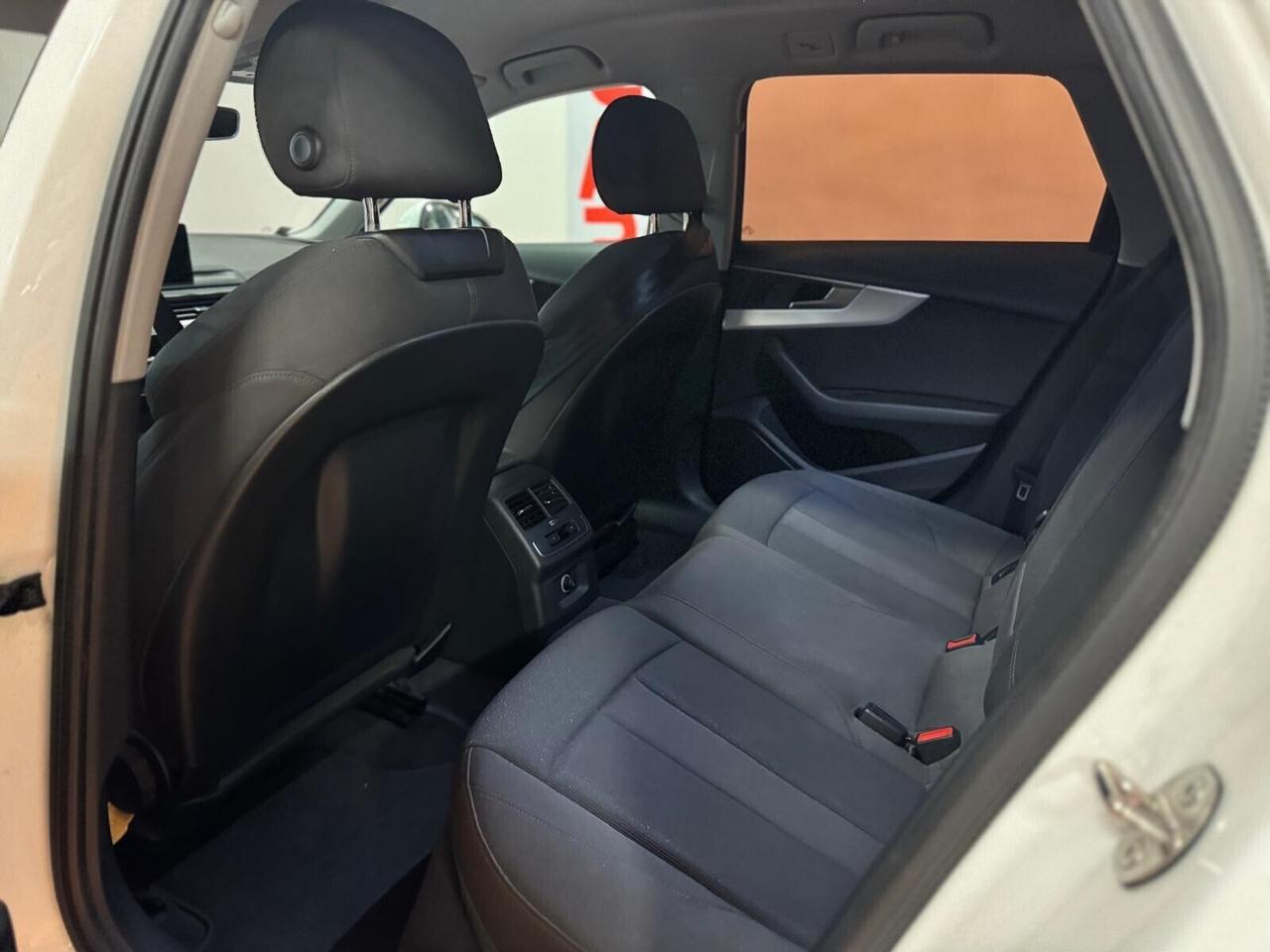 Audi A4 2.0 TDI 150 CV S tronic Business