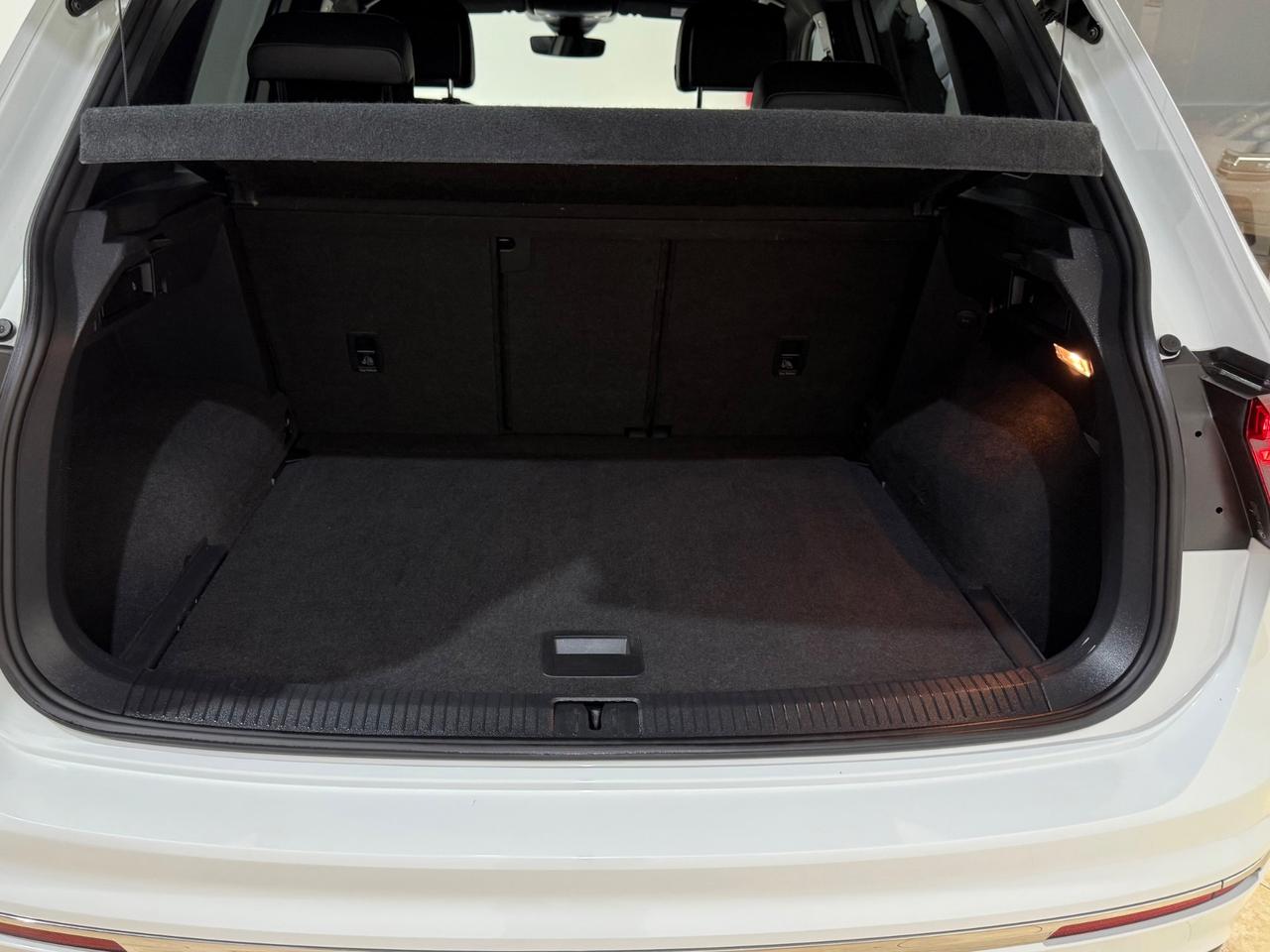 Volkswagen Tiguan 2.0 TDI 150 cv SCR DSG R Line