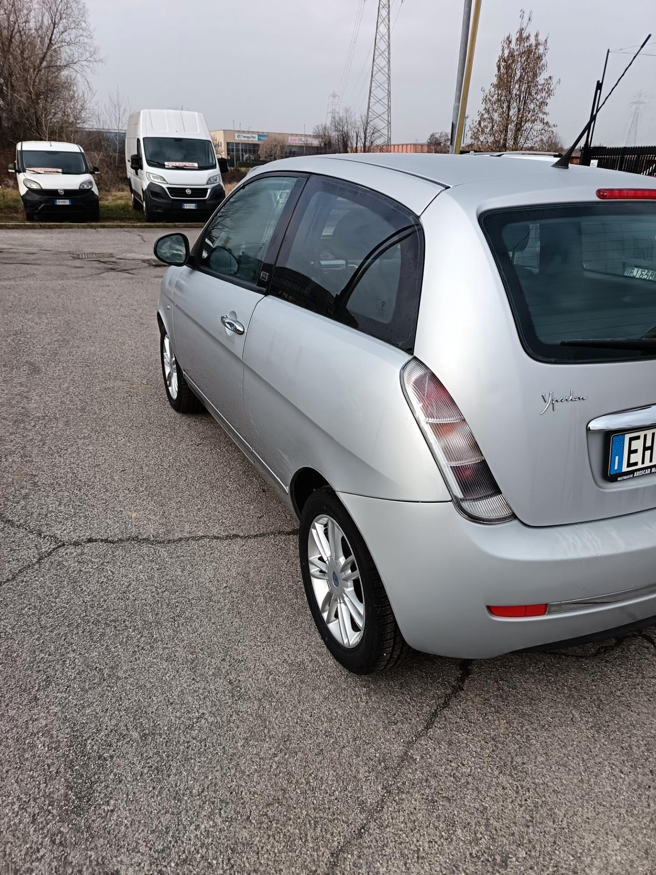 Lancia Ypsilon 1.2 69 CV Diva