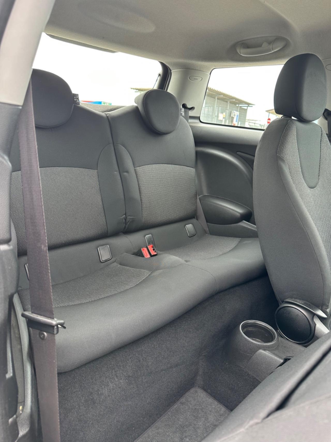 Mini 1.6 16V Cooper Pepper