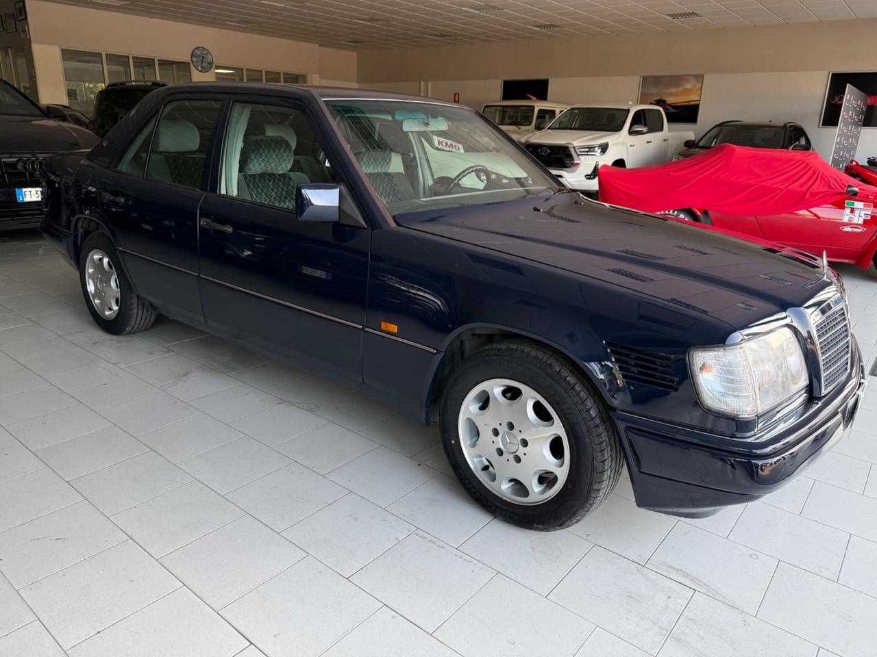 Mercedes-benz E 250 diesel cat Elegance