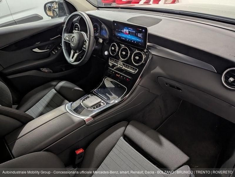 Mercedes-Benz GLC 220 D 4MATIC SPORT AUTOMATIC