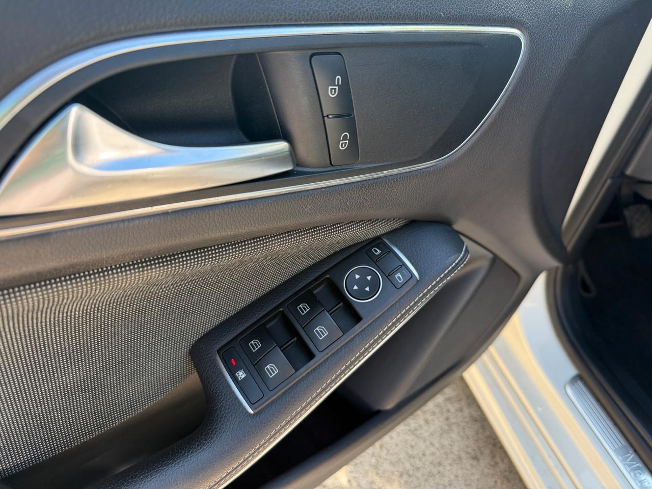 Mercedes-benz A 180 A 180 d Premium