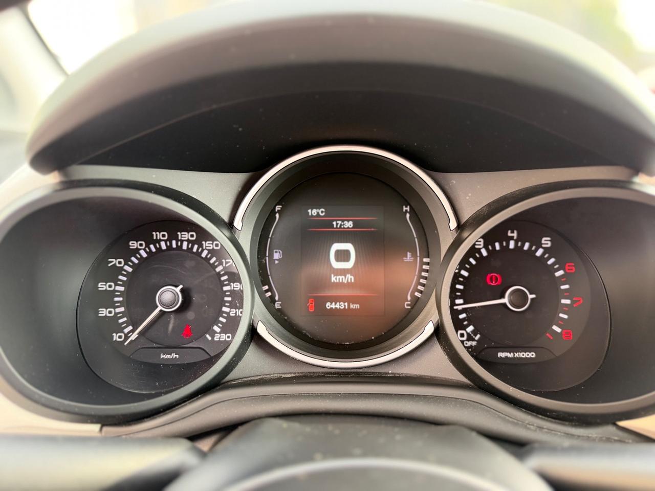 Fiat 500L 1.4 95 CV Lounge CON SOLI 64 MILA KM