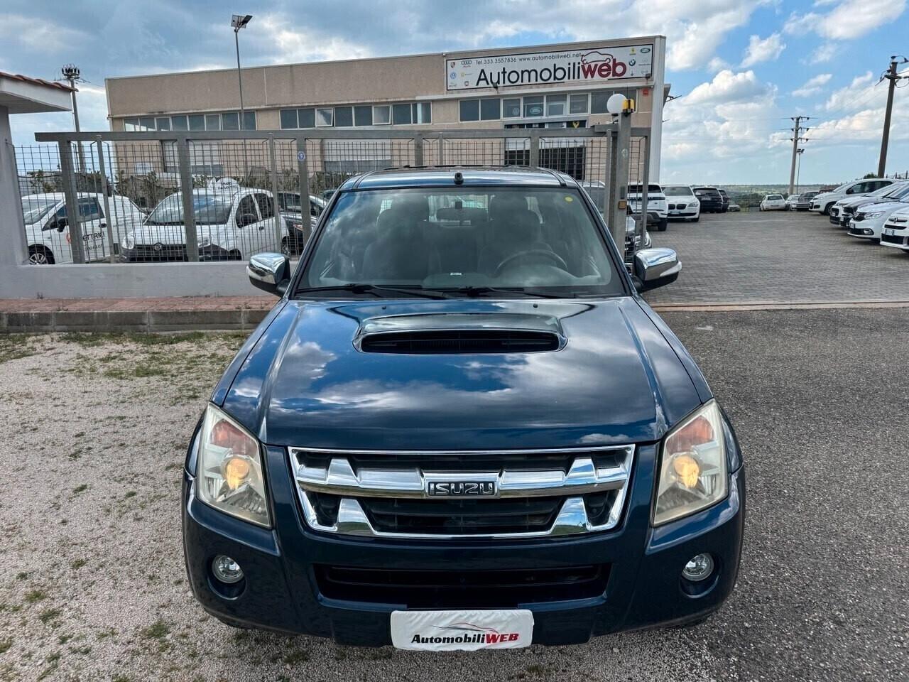 Isuzu D-Max 3.0 TD cat Space Cab 4WD Pick-up LS EU4