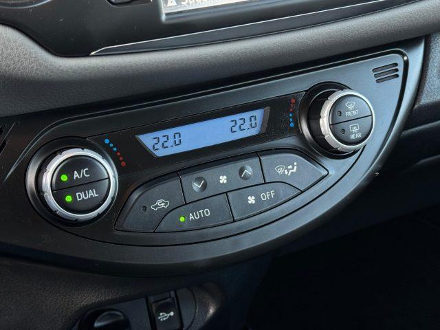 TOYOTA Yaris 1.5 Hybrid 5 porte Business Iva.esp. Unicopropriet