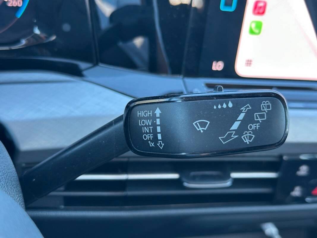 Volkswagen Golf 2.0 tdi Life 150cv AUTOMATICA E CARPLAY