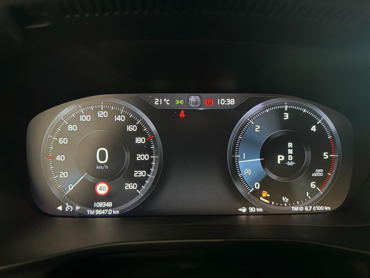 VOLVO XC40 D3 2.0 AWD GEARTRONIC MOMENTUM PRO 2020