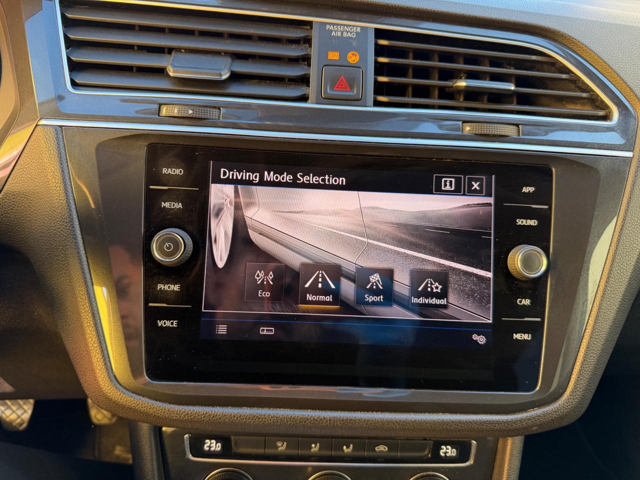 Volkswagen Tiguan 1.6 TDI R-Line - 2019