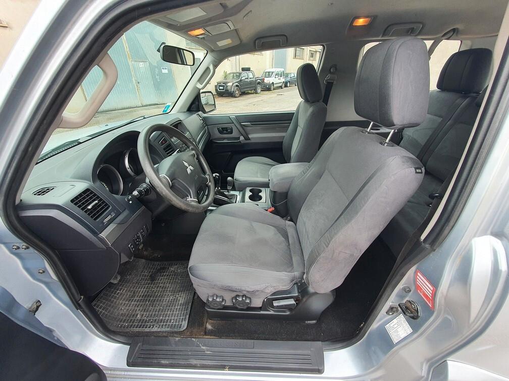 Mitsubishi Pajero IV 3.2 16V DI-D 160CV 3p. GLX