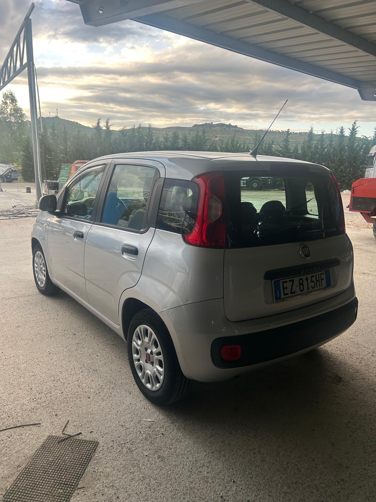 Fiat Panda 1.3 MJT 75 CV ALLESTIMENTO CROSS INTERNO