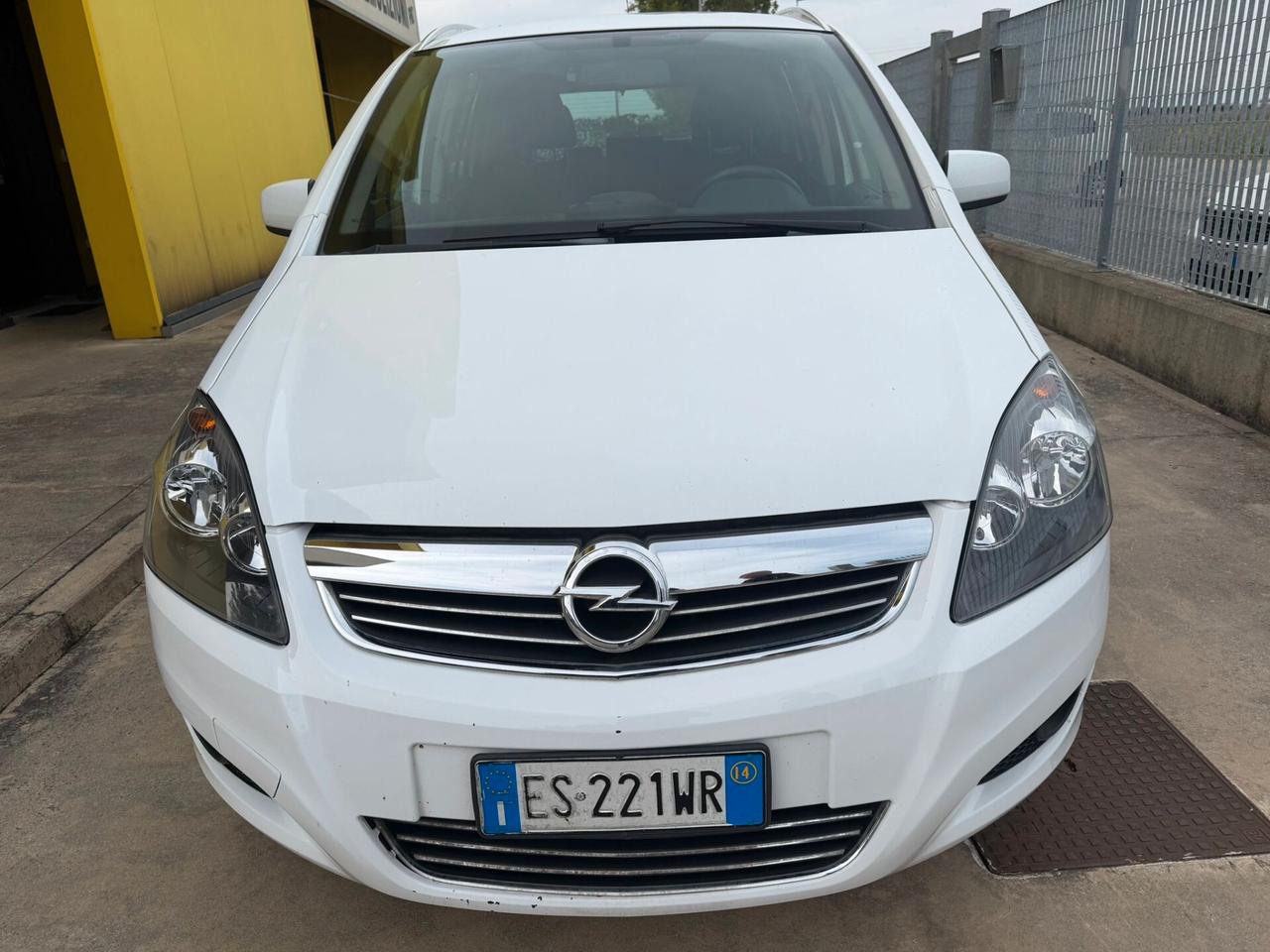7 POSTI !! METANO zafira 1600 turbo metano 2014