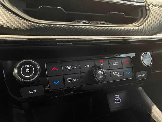 Jeep Compass 1.5 Hybrid 130CV Night Eagle (MHEV) - NEOPATENTATI
