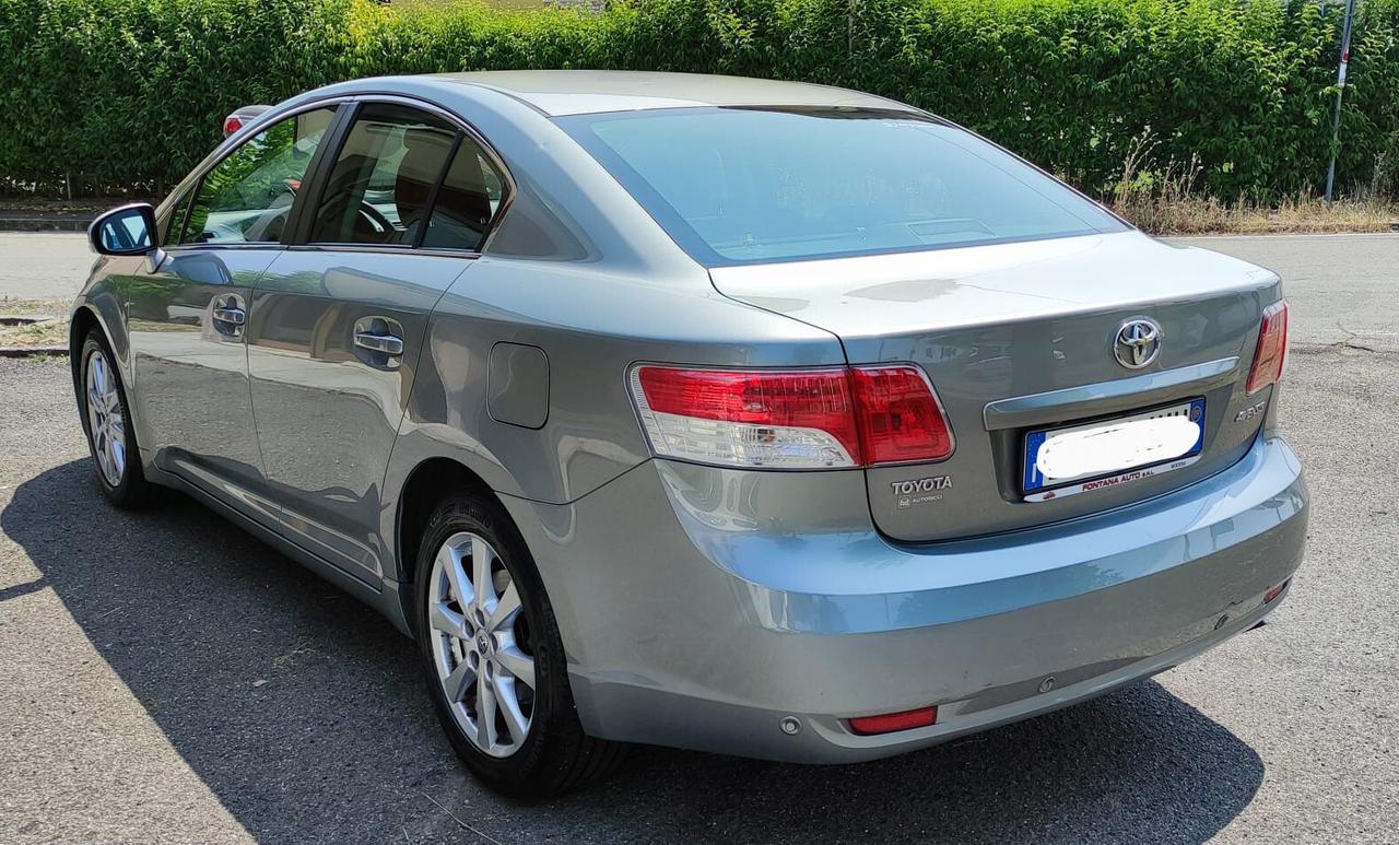 Toyota Avensis 2.2 D-4D Executive
