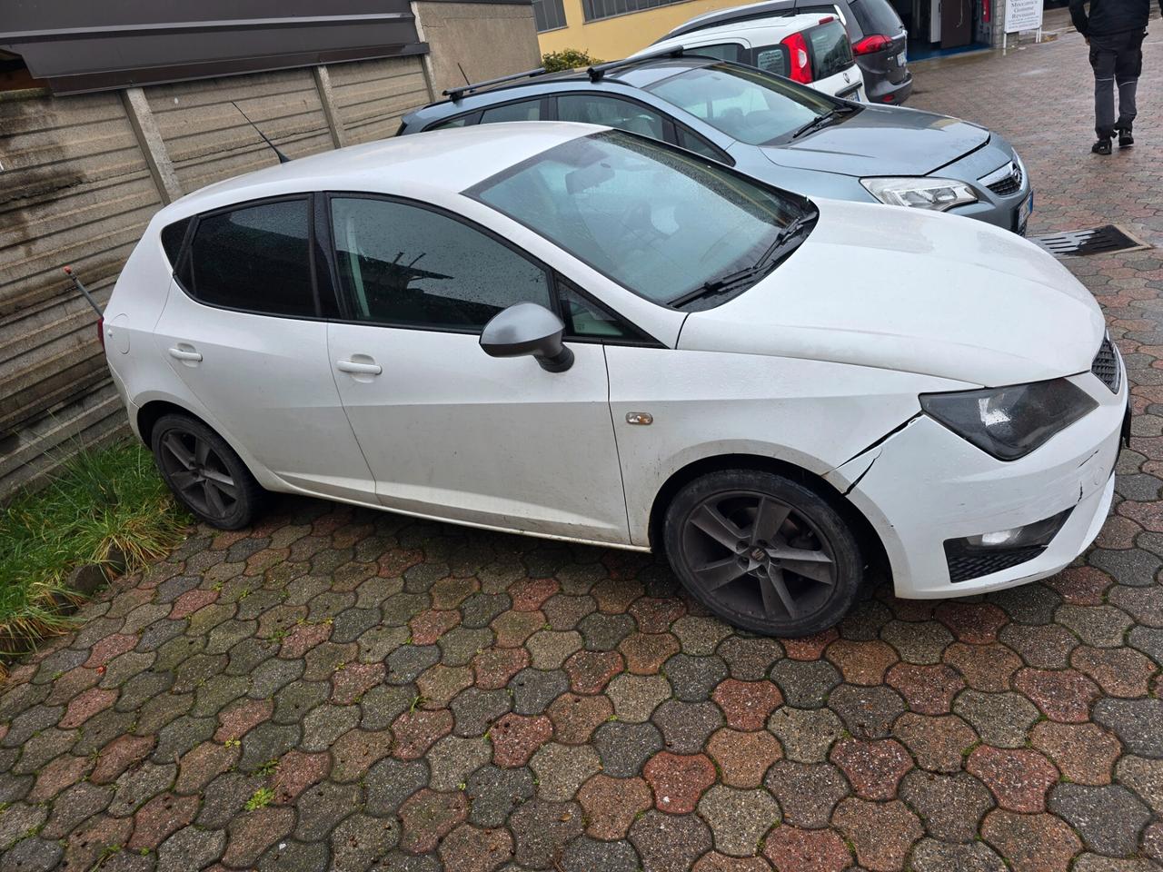 Seat Ibiza 1.2 TSI 86 CV 5 porte FR