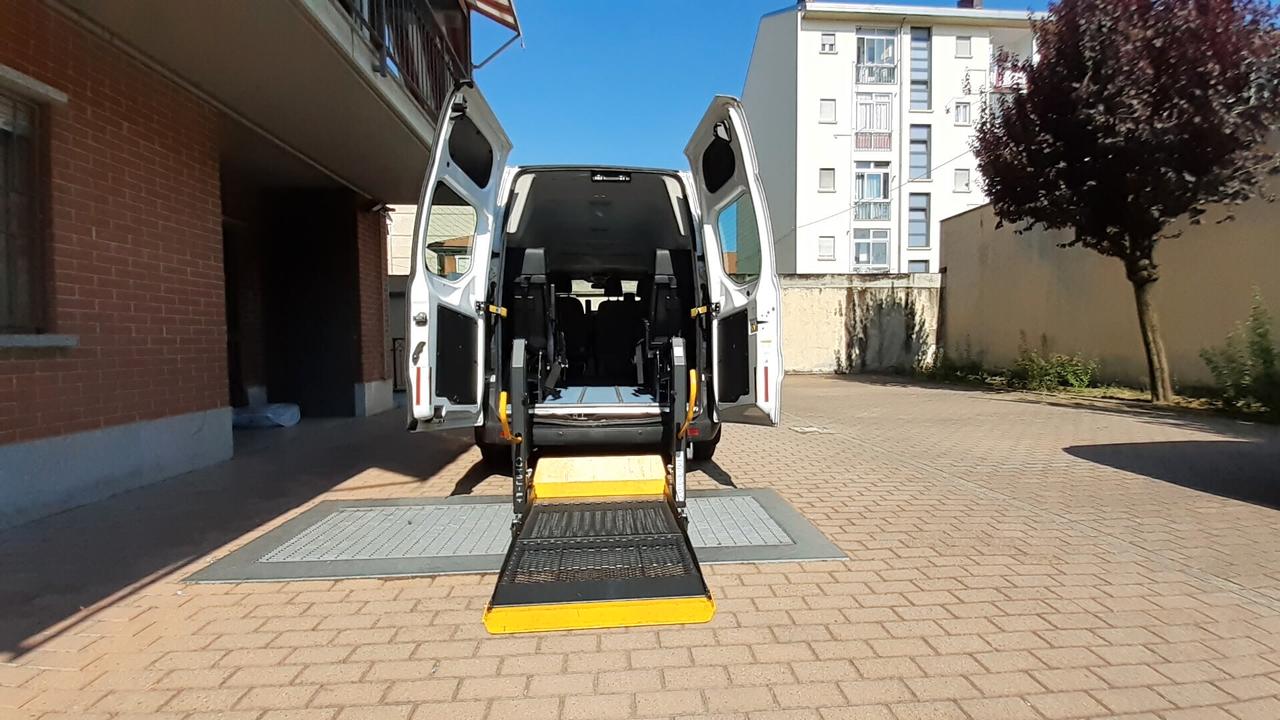 Ford Transit Custom trasporto disabili pedana +IVA
