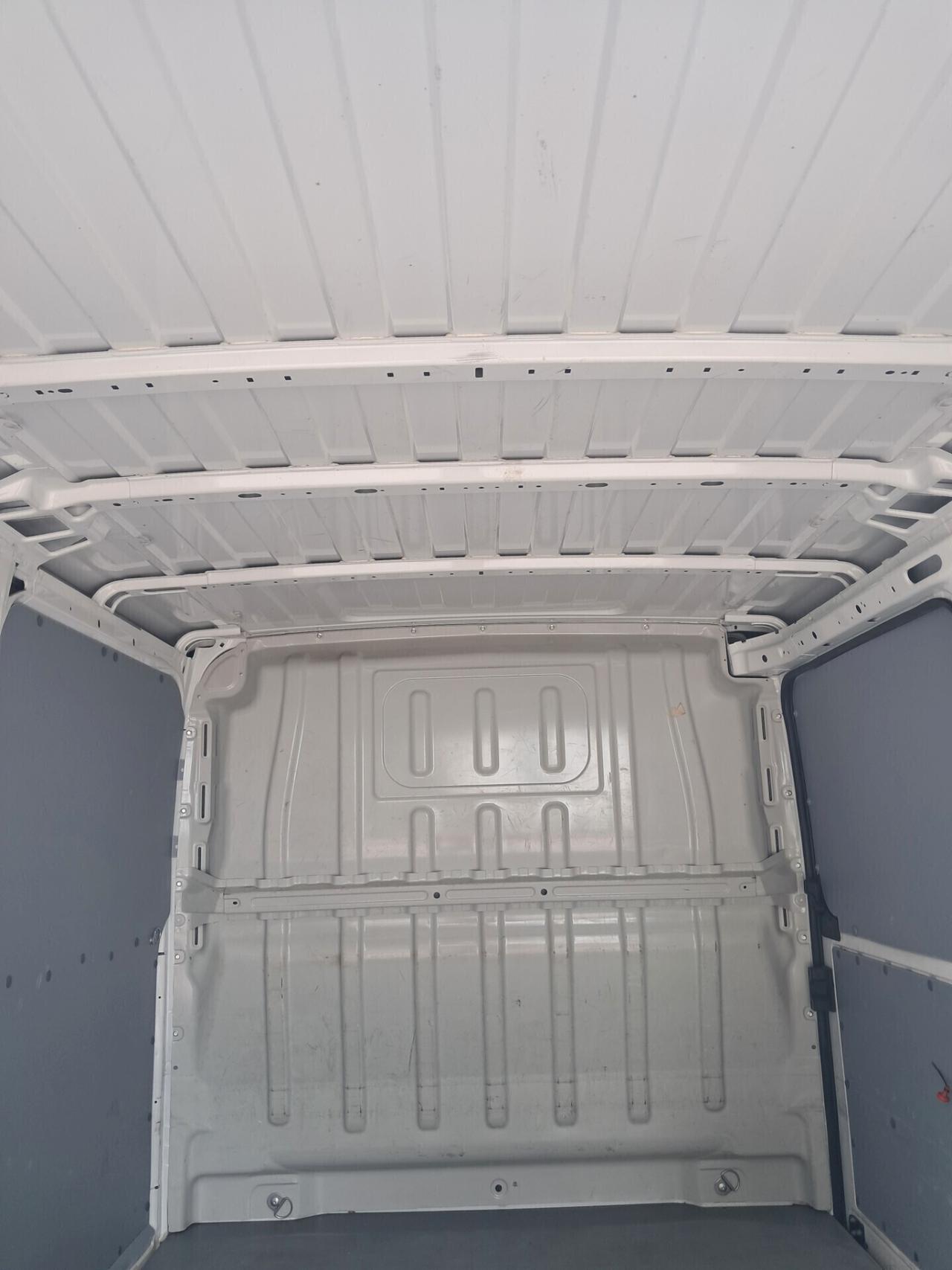 Peugeot Boxer 333 2.2 BlueHDi 140*CLIMA