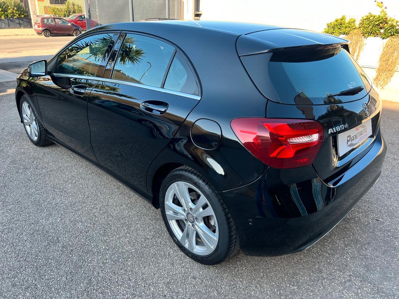 Mercedes-benz A 180 d 109cv SPORT my16 RESTILYNG!! NAVI/LED PERFETTA