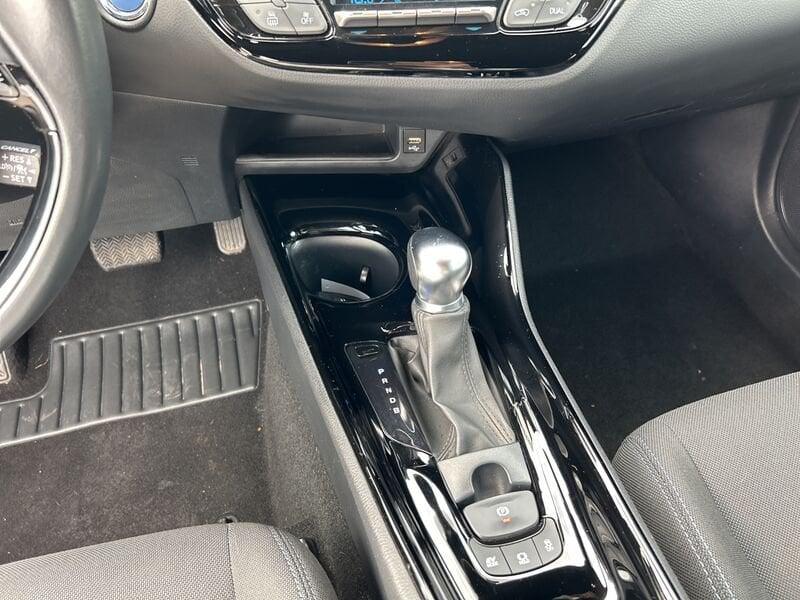 Toyota C-HR 1.8 Hybrid CVT Trend
