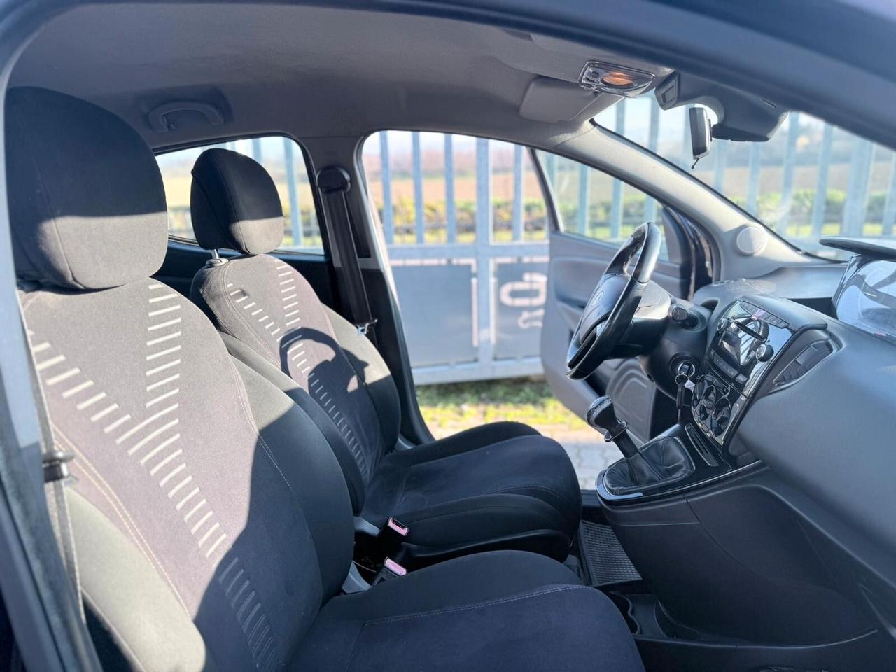 Lancia Ypsilon 1.2 BENZINA 2014 NEOP.