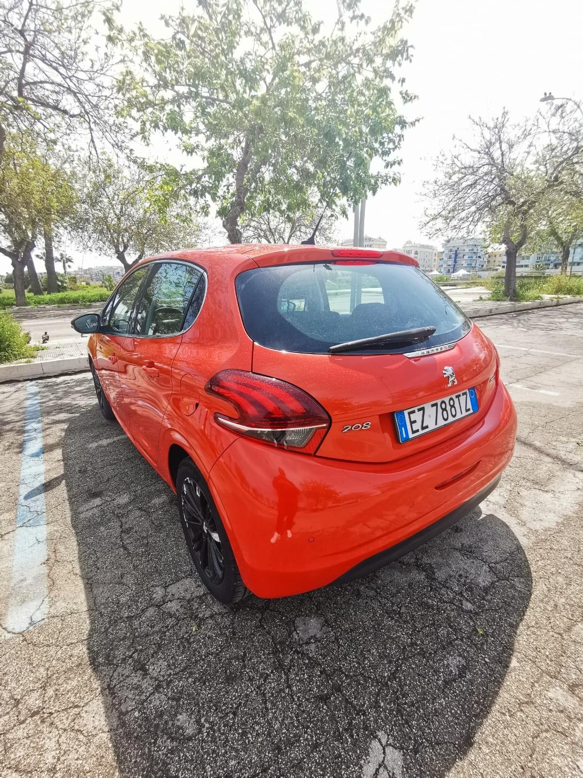 Peugeot 208 BlueHDi 75 5 porte Active - 2015