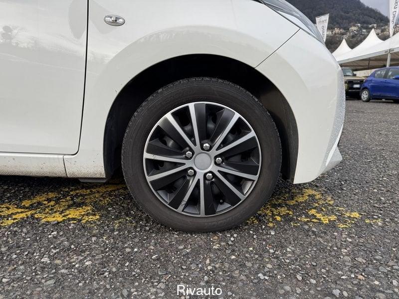 Toyota Aygo 1.0 VVT-i MMT x-play