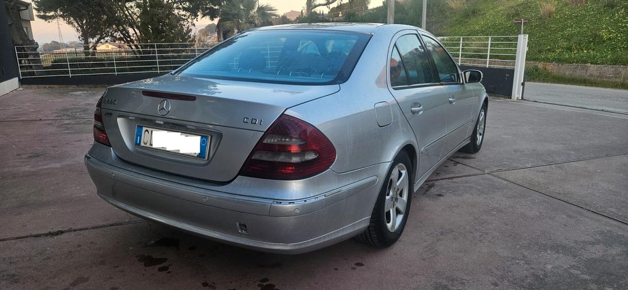 Mercedes-benz E 220 CDI cat Avantgarde