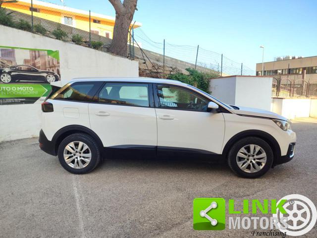 PEUGEOT 5008 BlueHDi 130 S&S Business