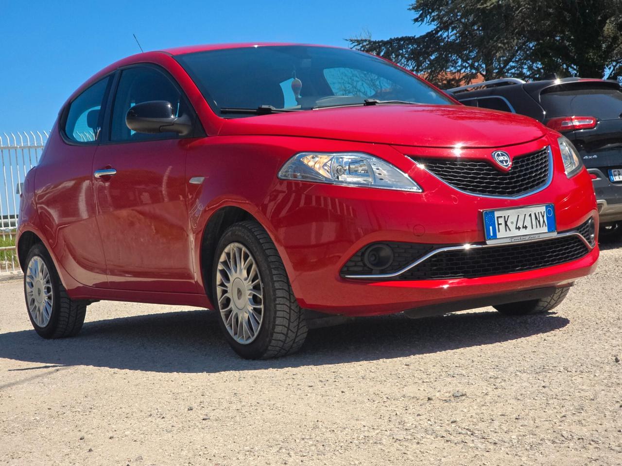 Lancia Ypsilon 1.2 69 CV 5 porte Unyca