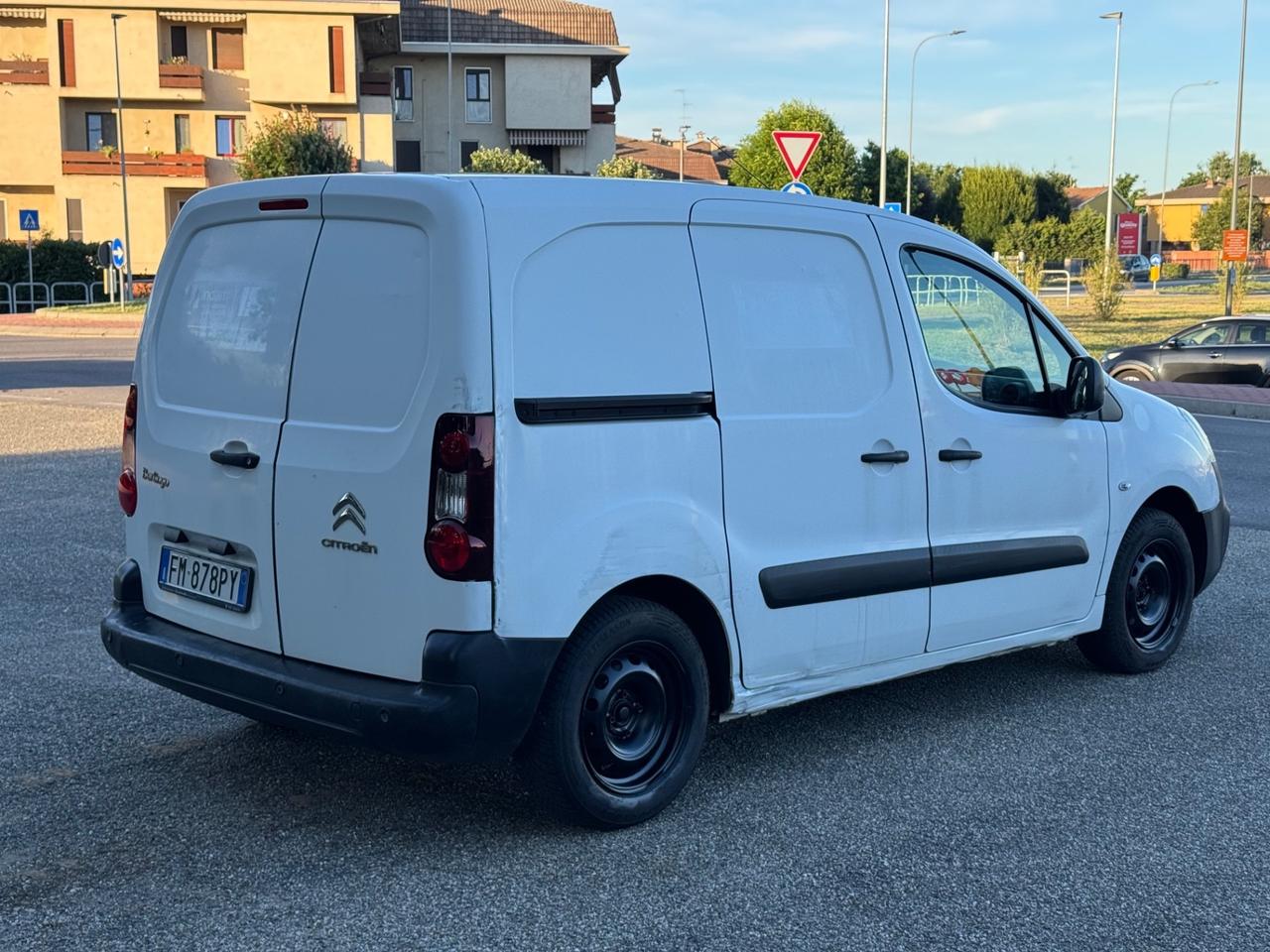 Citroen Berlingo 1.6DIESEL 228000km 3 posti