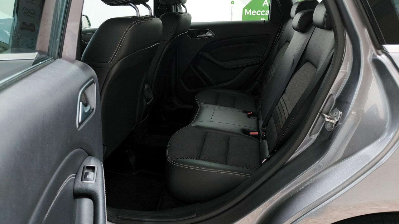 Mercedes-benz B 180 d Premium