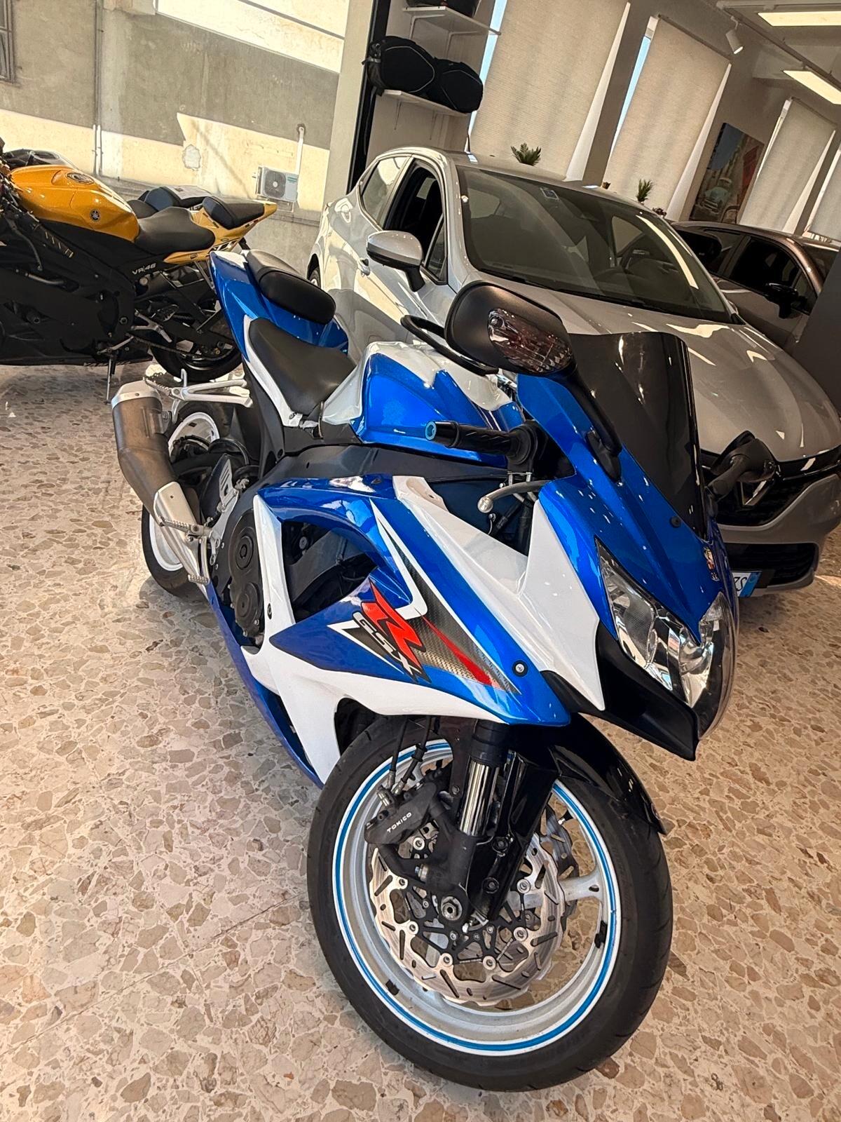 Suzuki GSX R 750
