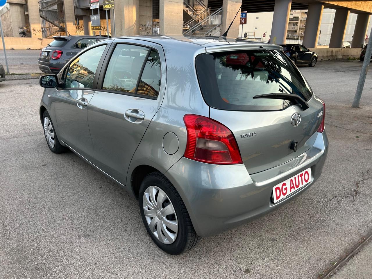 Toyota Yaris 1.4 diesel 90 cavalli 2007 automatica