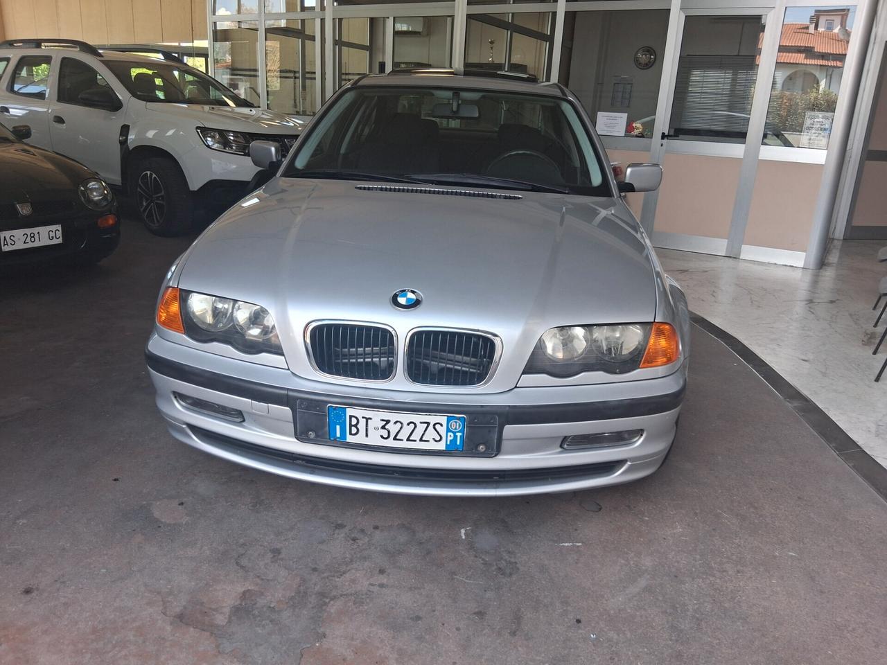 Bmw 318 UNICO PROPRIETARIO