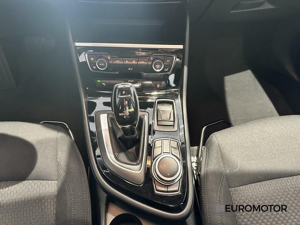 BMW Serie 2 Active Tourer 216 d Business DCT