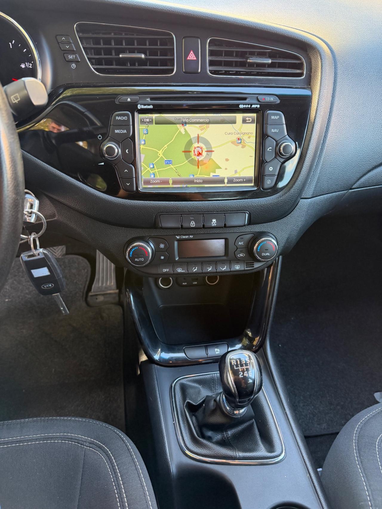 Kia Ceed cee'd 1.6 diesel 110CV 2014