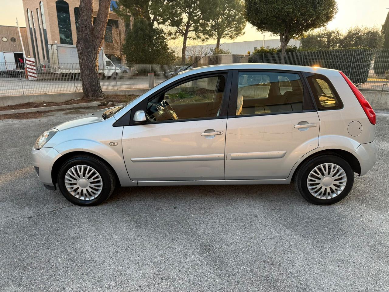 FORD FIESTA 1.2 BENZ 2007 12 MESI GARANZIA