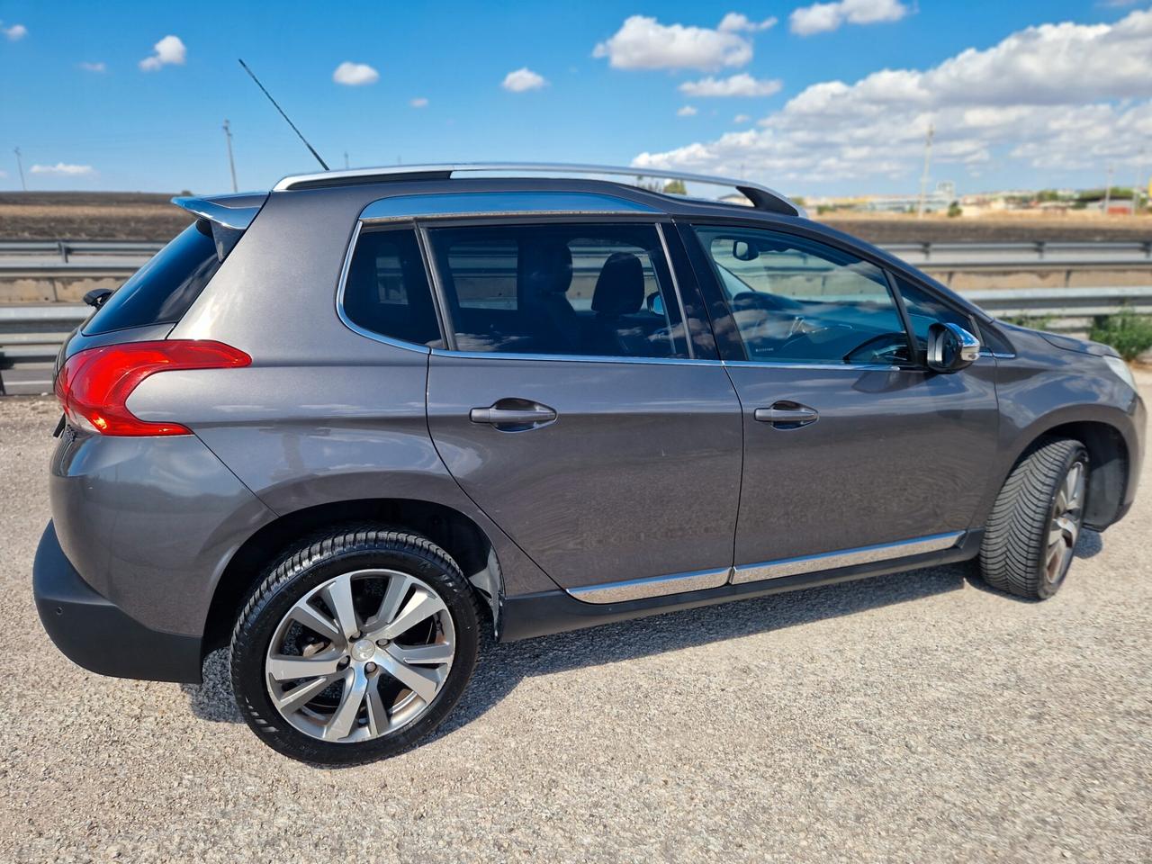Peugeot 2008 1.6 e-HDi 92 CV Stop&Start Allure