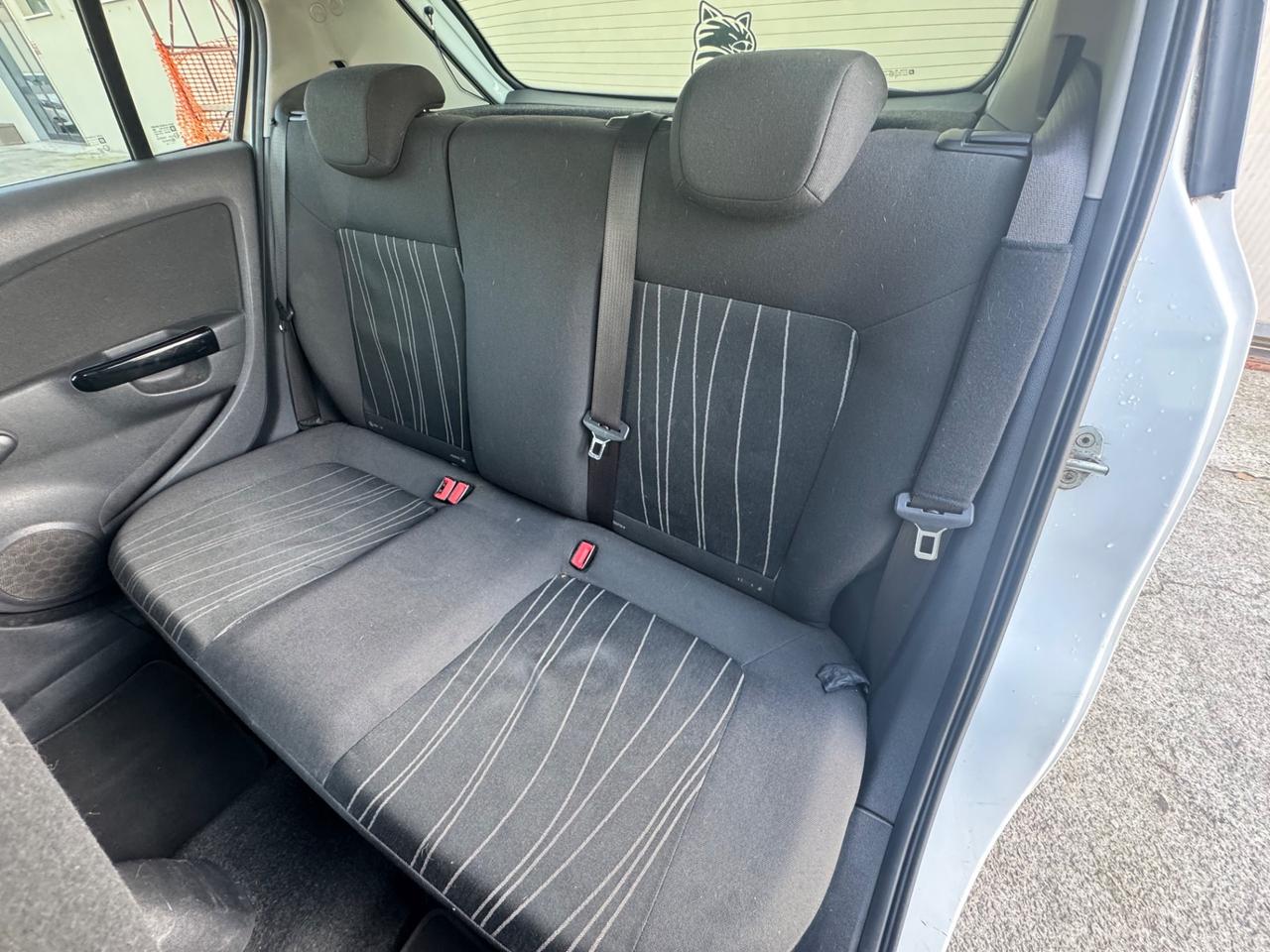 Opel Corsa 1.2 5 porte ok neopatentati