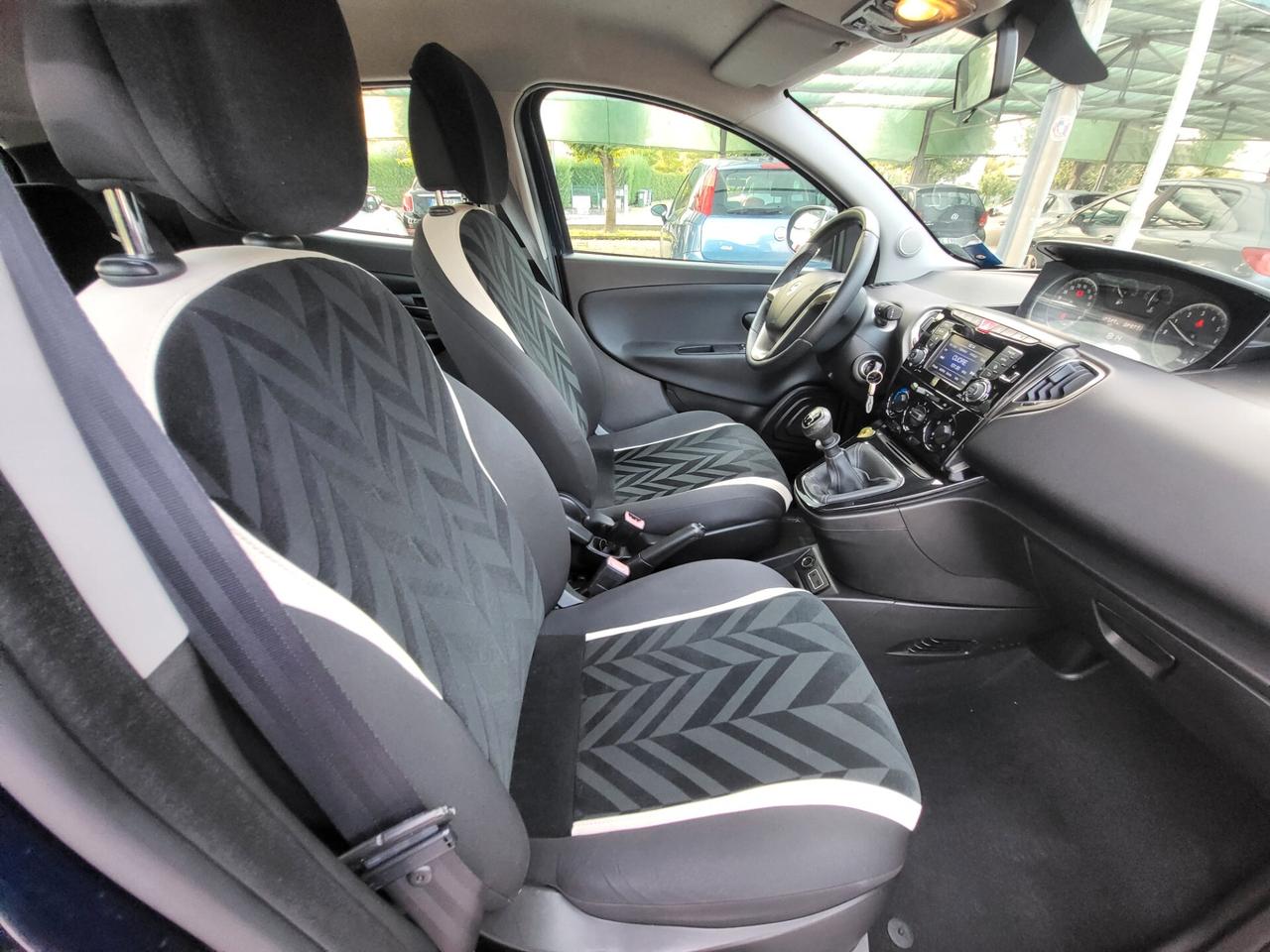 Lancia Ypsilon 1.2 69 CV 5 porte GPL Ecochic Gold