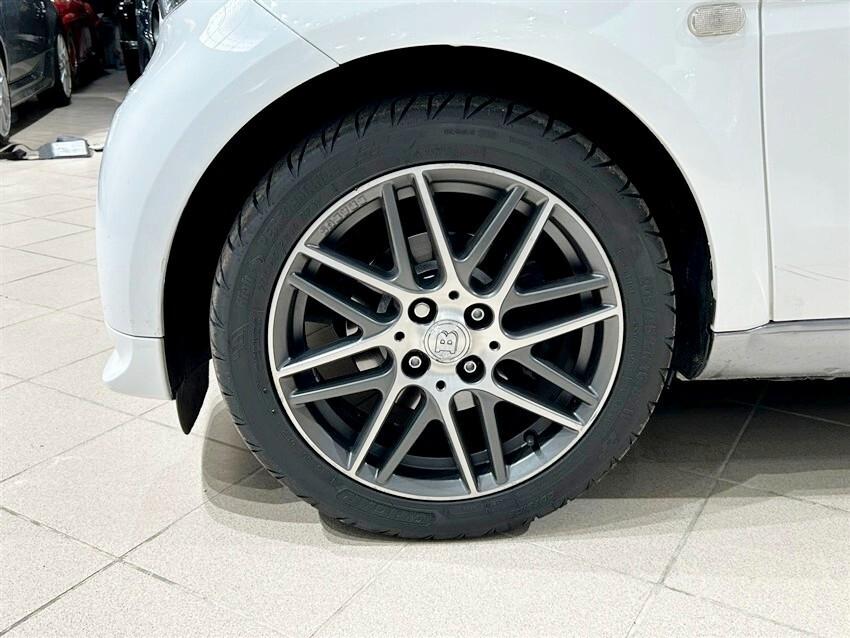 Smart ForTwo BRABUS 0.9 Turbo twinamic Xclusive