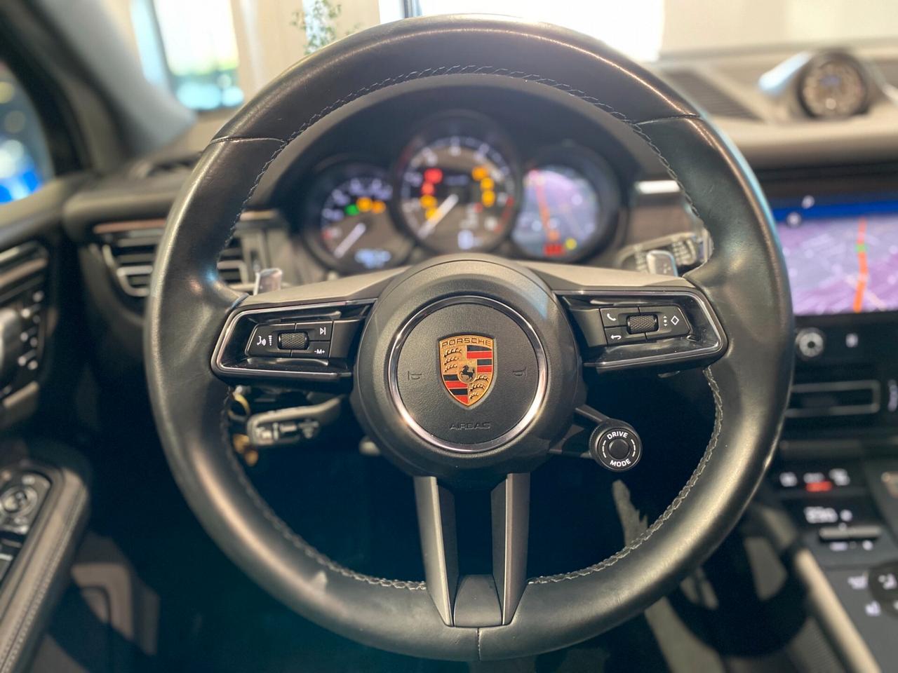 Porsche Macan 2.0 Sport Chrono