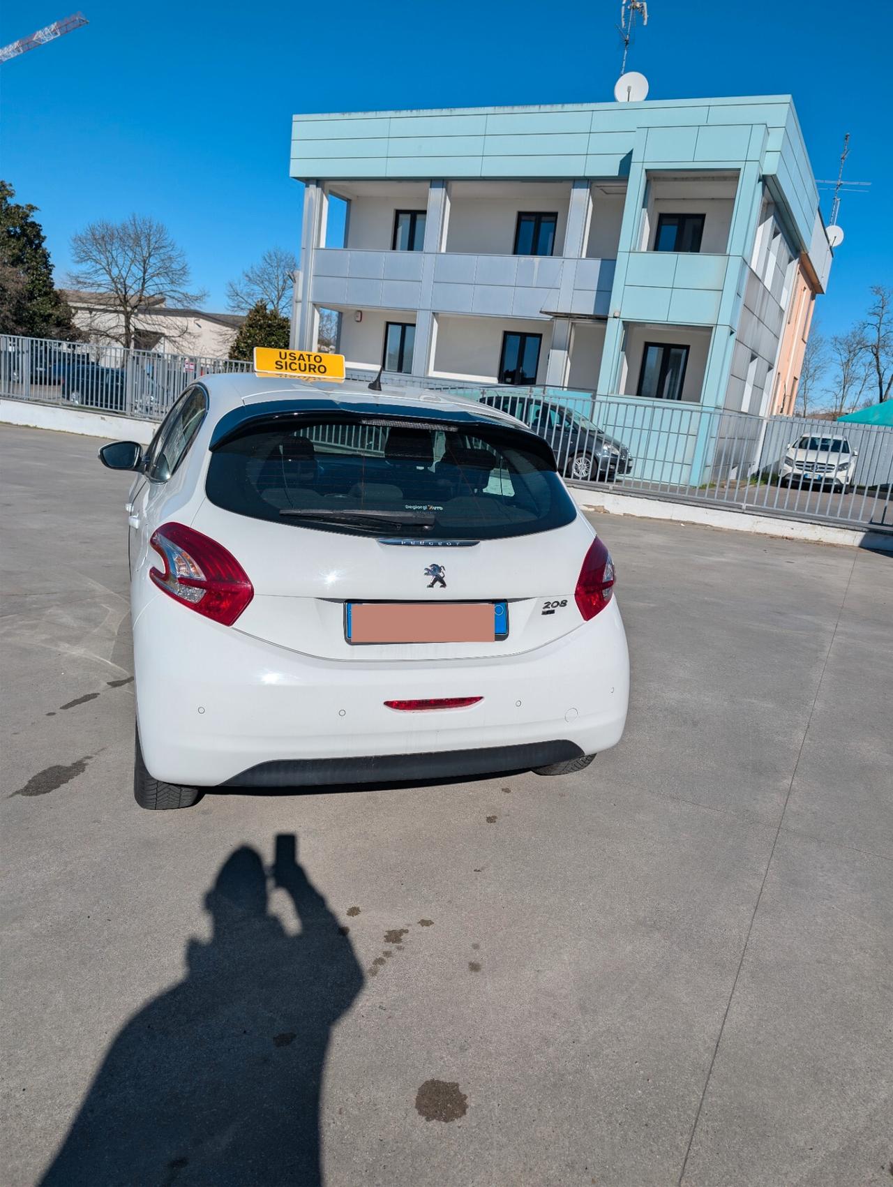 Peugeot 208 PureTech 82 5 porte Allure