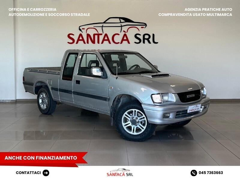 NISSAN PICK UP 4X4