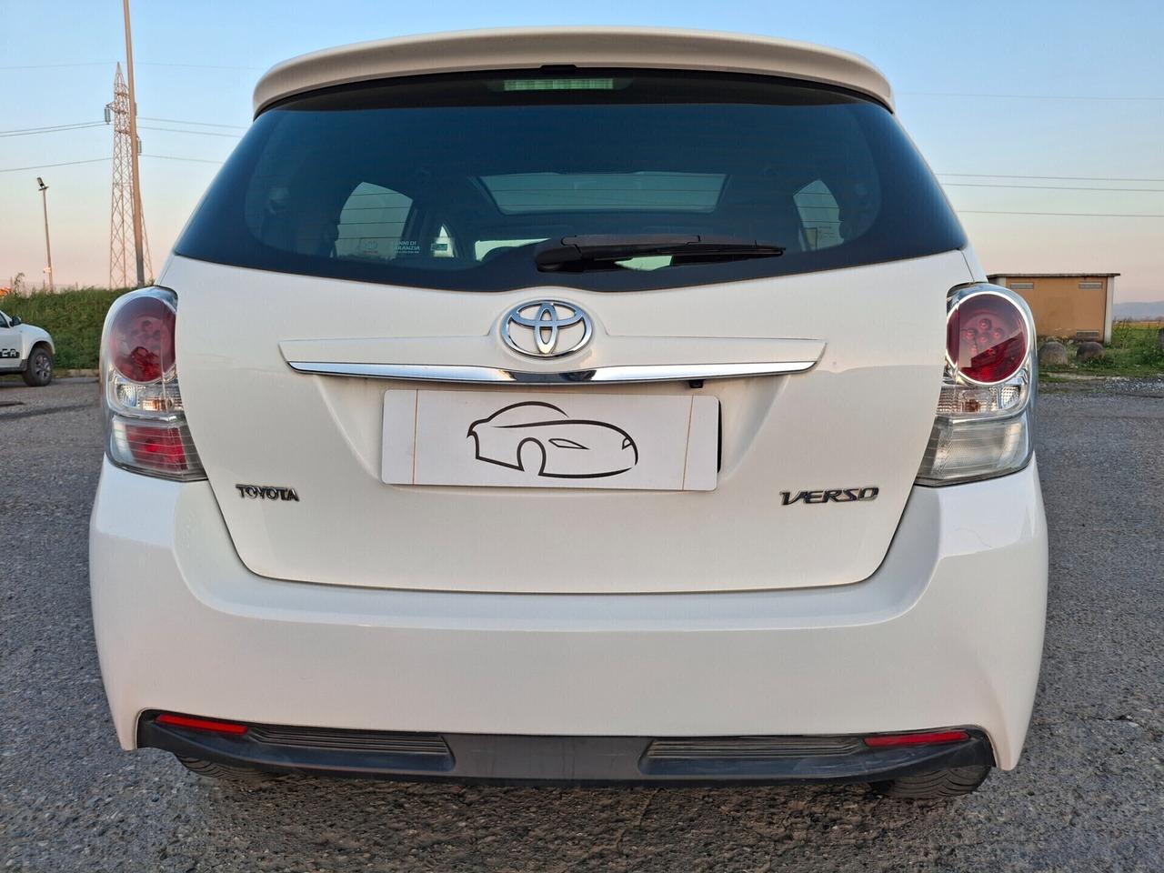 Toyota Verso 1.6 D-4D Style 7 Posti-TETTO-NAVIGATORE--