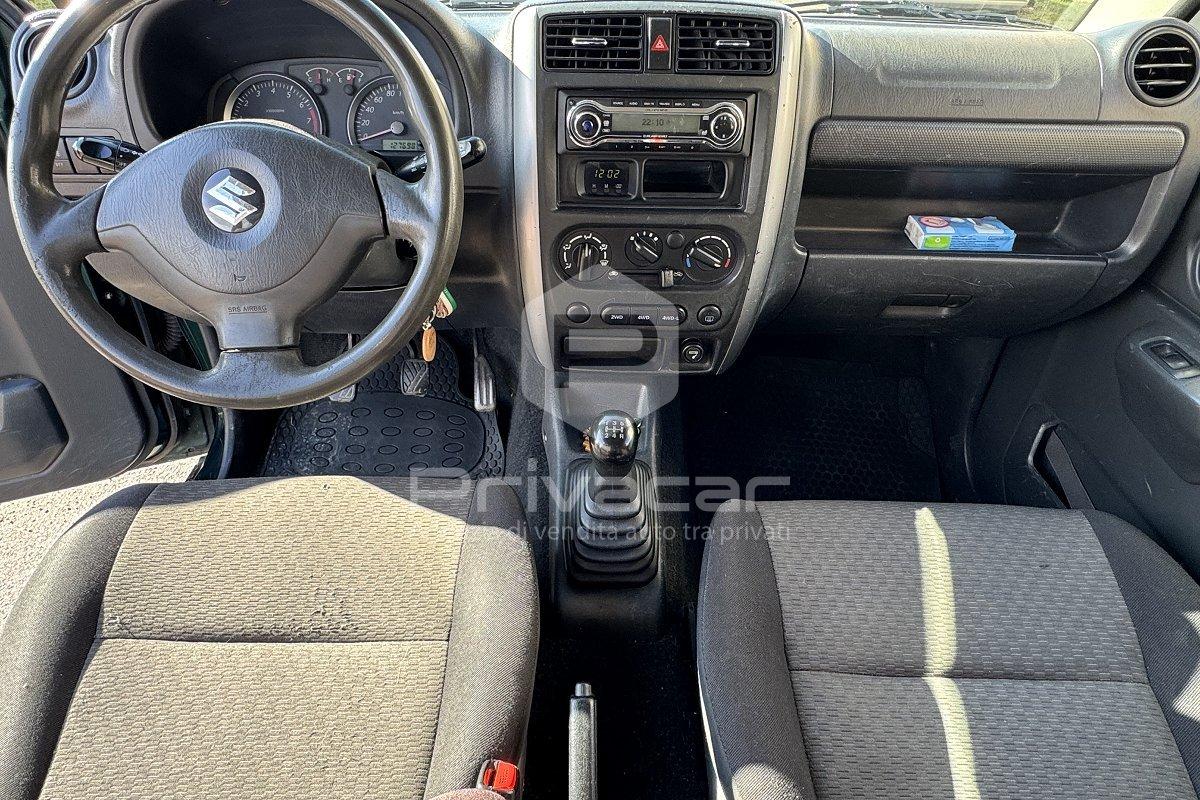 SUZUKI Jimny 1.3i 16V cat 4WD JLX