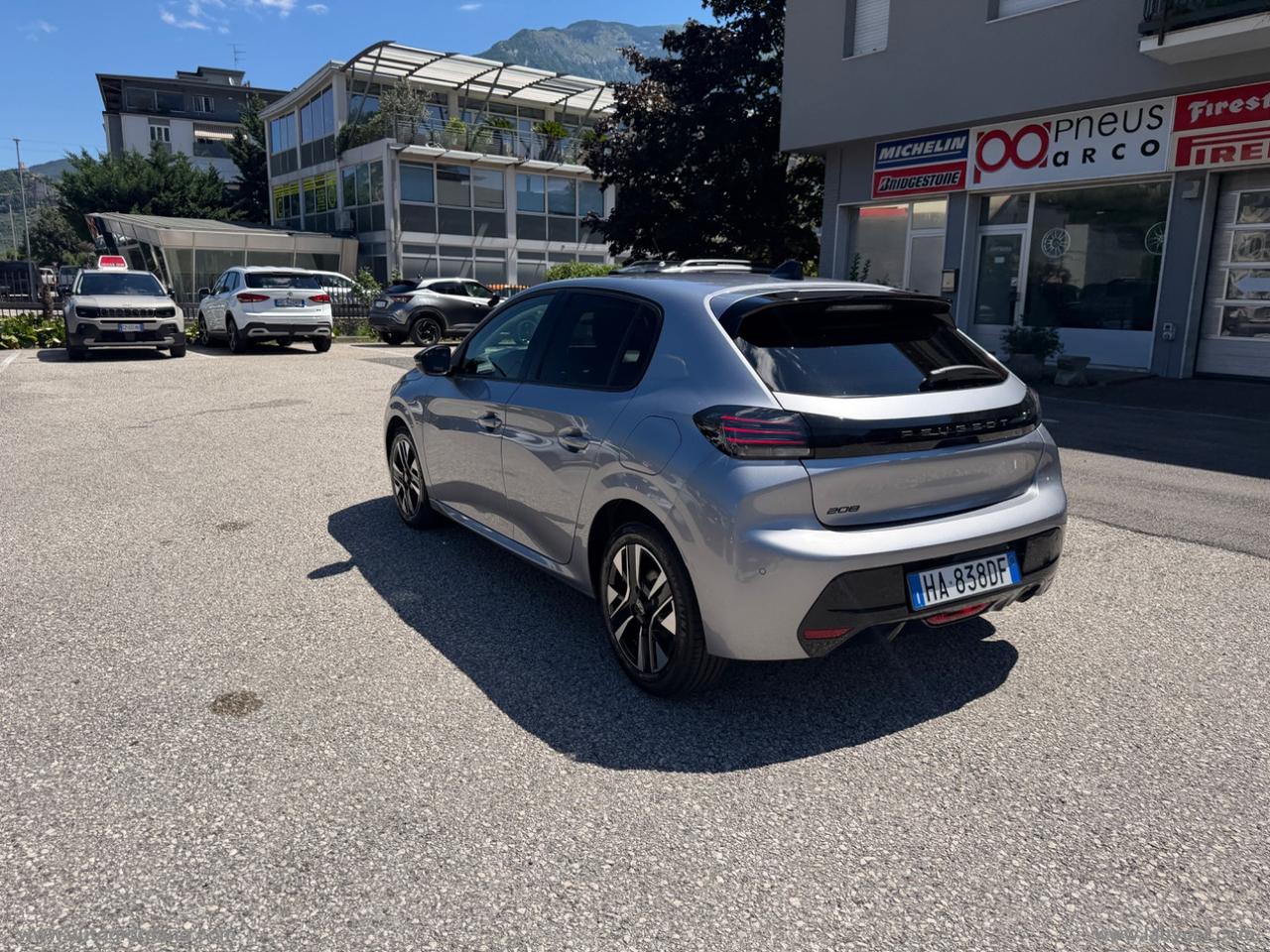 PEUGEOT 208 PureTech 100 S&S 5p. Allure