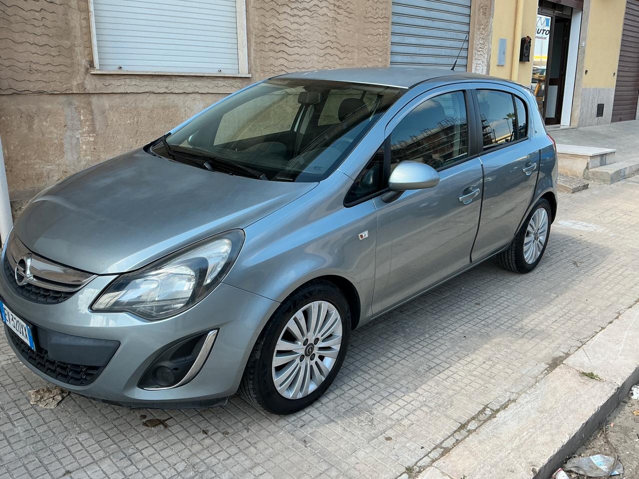 Opel Corsa 1.2 5 porte Edition